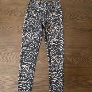 Zella High Waist Graphic Leggings Small